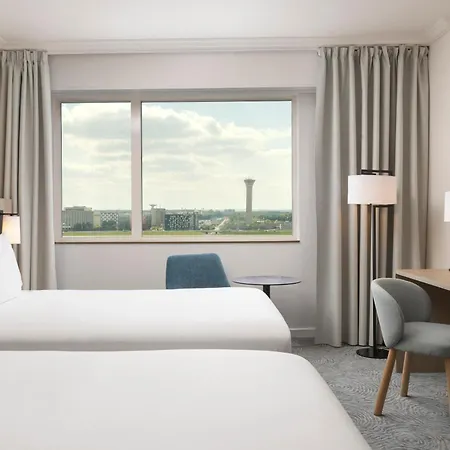 Hilton Paris Charles De Gaulle Airport Hotel Le Mesnil-Amelot Exterior photo