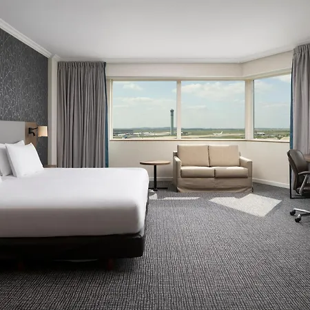 Hilton Paris Charles De Gaulle Airport Hotel Le Mesnil-Amelot Exterior photo