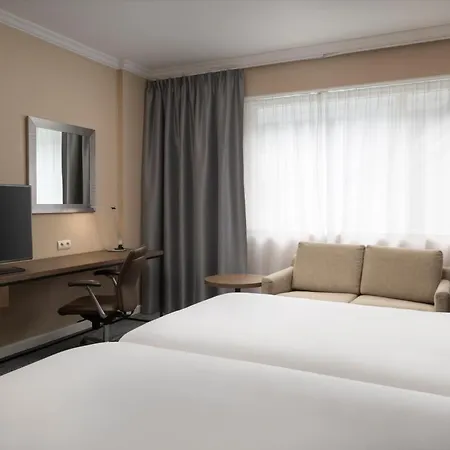 Hilton Paris Charles De Gaulle Airport Hotel Le Mesnil-Amelot Exterior photo