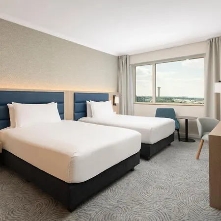 Hilton Paris Charles De Gaulle Airport Hotel Le Mesnil-Amelot Exterior photo
