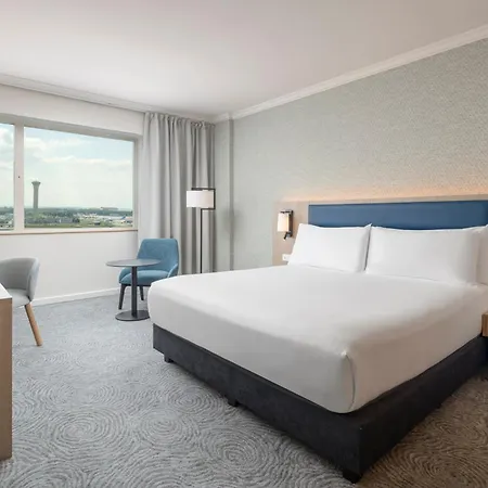 Hilton Paris Charles De Gaulle Airport Hotel Le Mesnil-Amelot Exterior photo