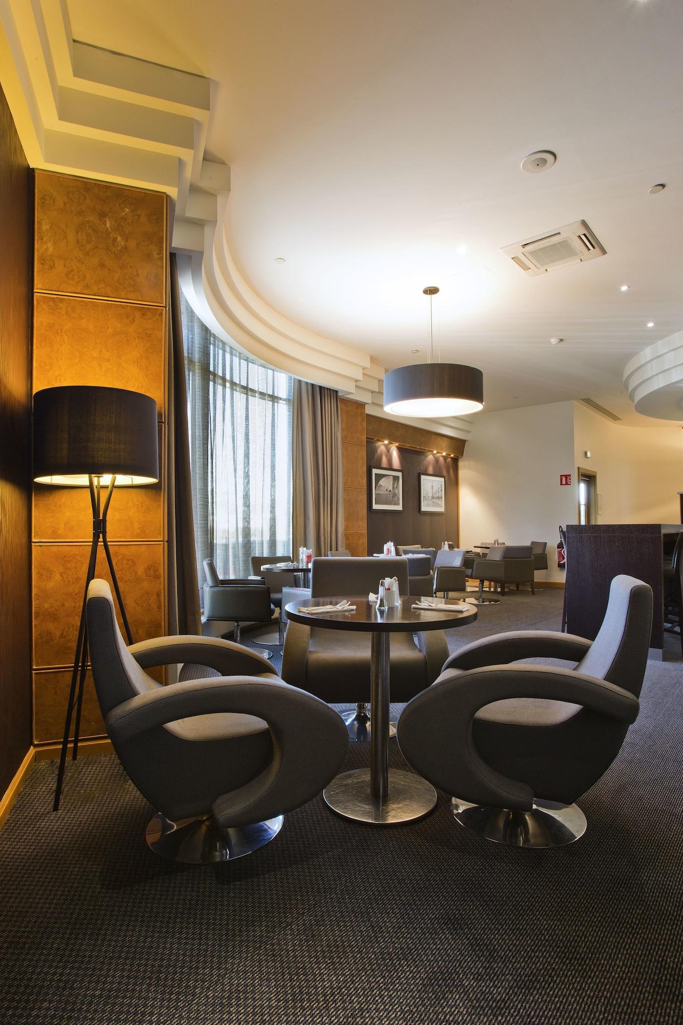 Hilton Paris Charles De Gaulle Airport Hotel Le Mesnil-Amelot