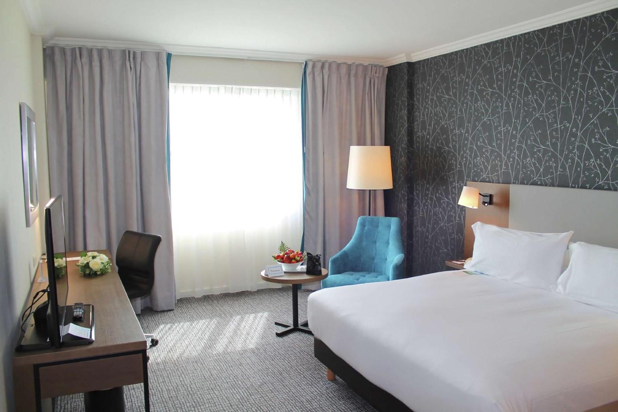 Hotel Hilton Paris Charles De Gaulle Airport 4*