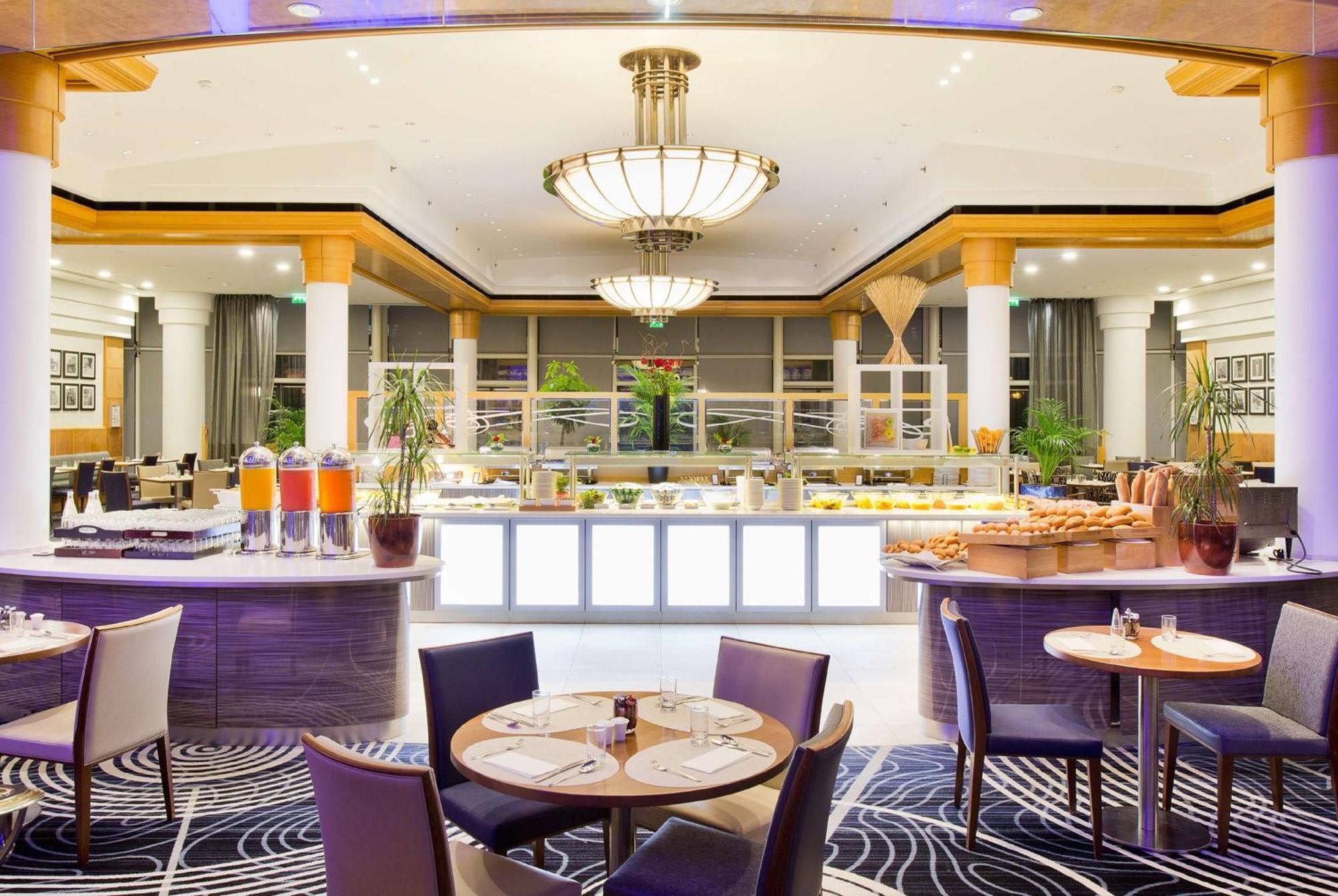 Hilton Paris Charles De Gaulle Airport 4* Le Mesnil-Amelot
