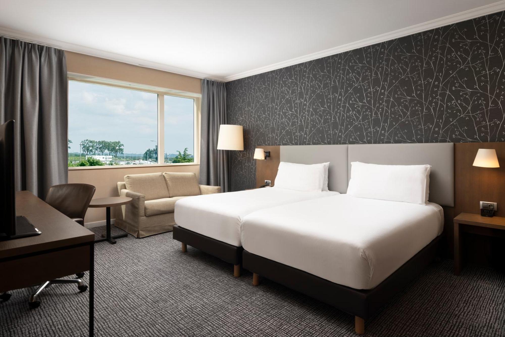 Hilton Paris Charles De Gaulle Airport 4* Le Mesnil-Amelot