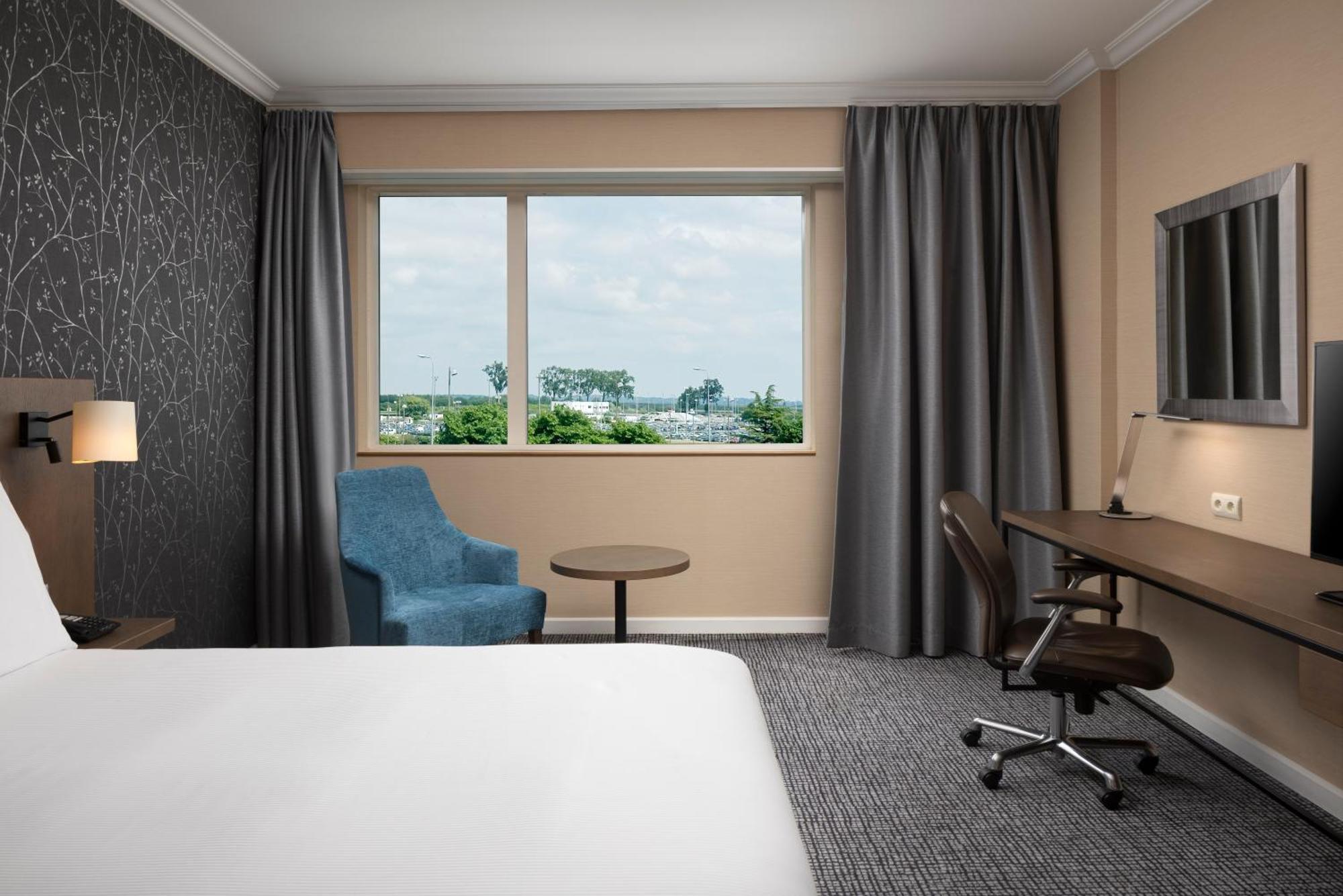 Hilton Paris Charles De Gaulle Airport Hotel Le Mesnil-Amelot
