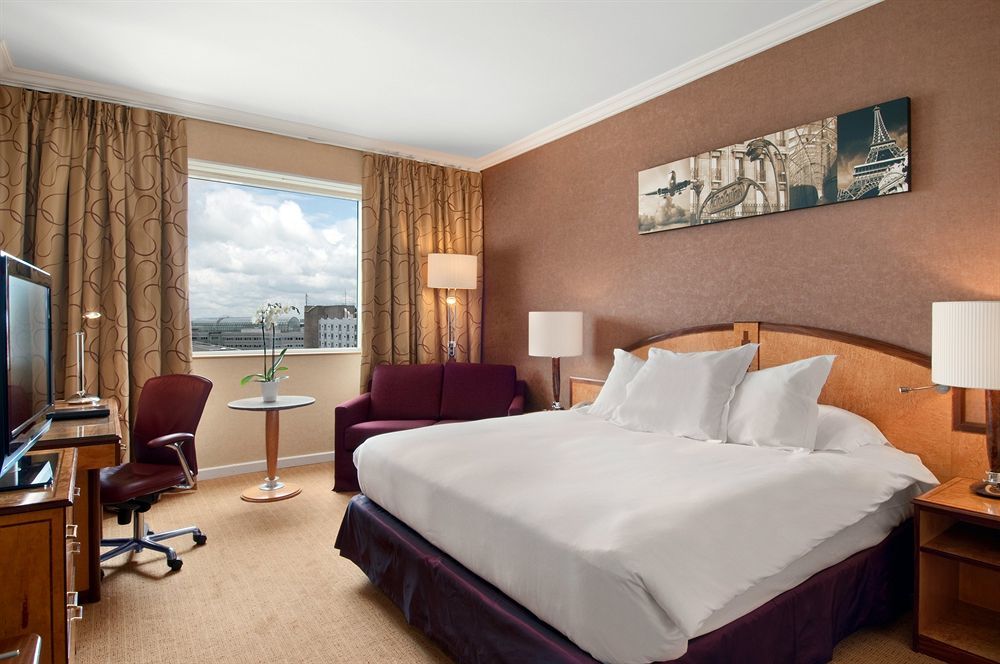 Hotel Hilton Paris Charles De Gaulle Airport 4*